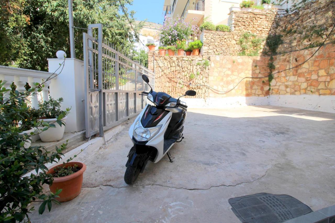 Lengu Holidays Houses Sarande Bagian luar foto