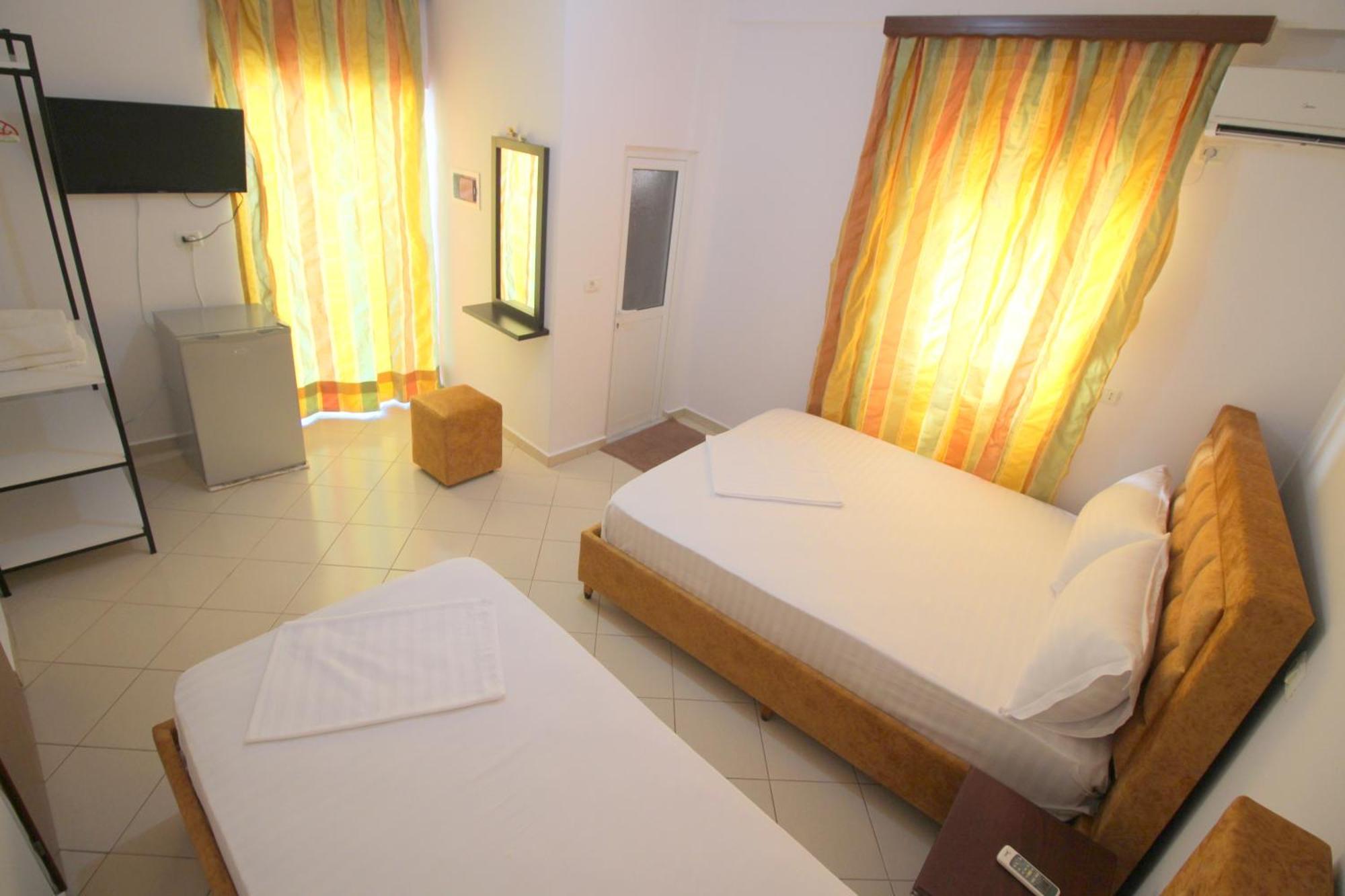 Lengu Holidays Houses Sarande Bagian luar foto
