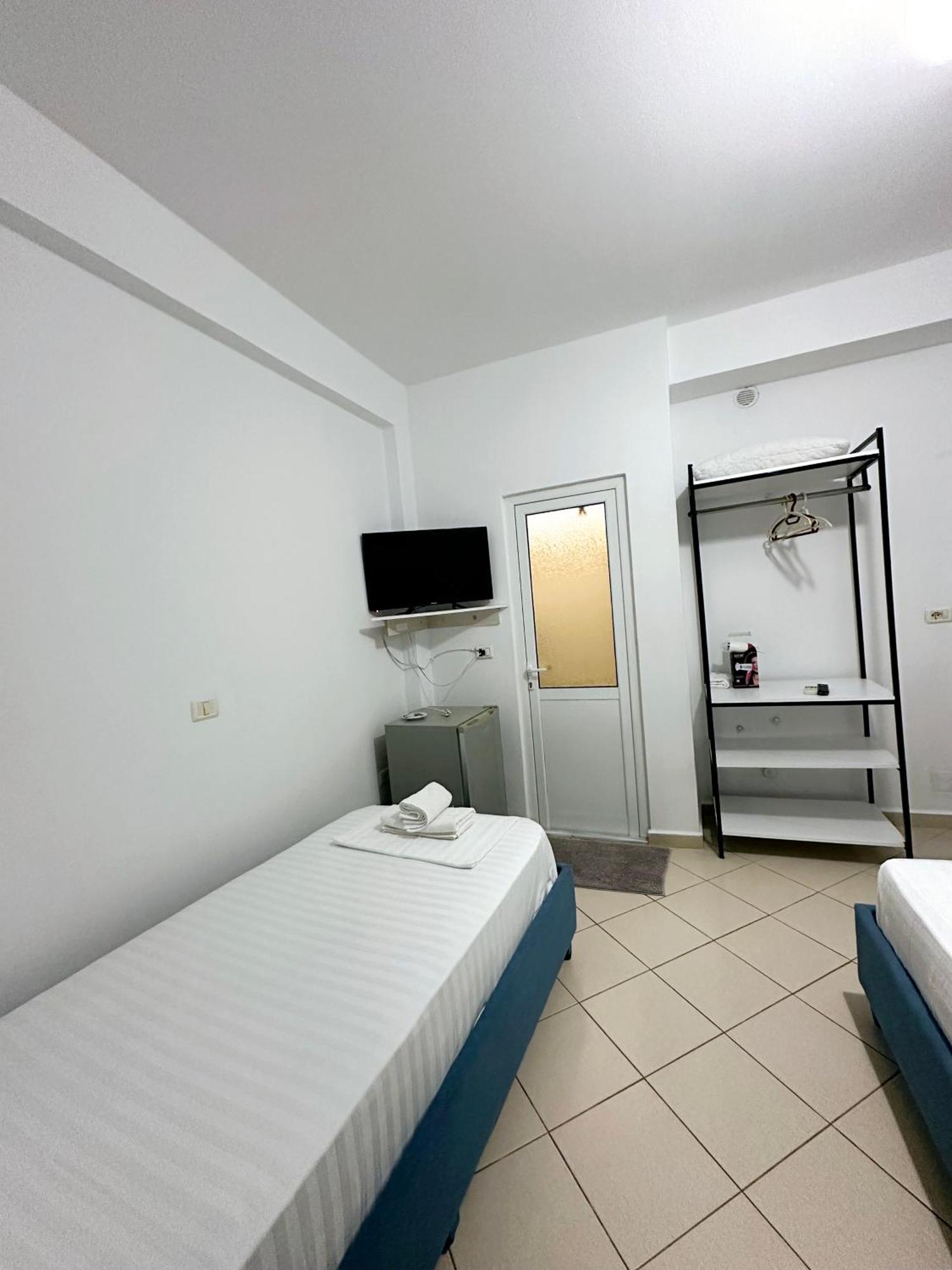 Lengu Holidays Houses Sarande Ruang foto