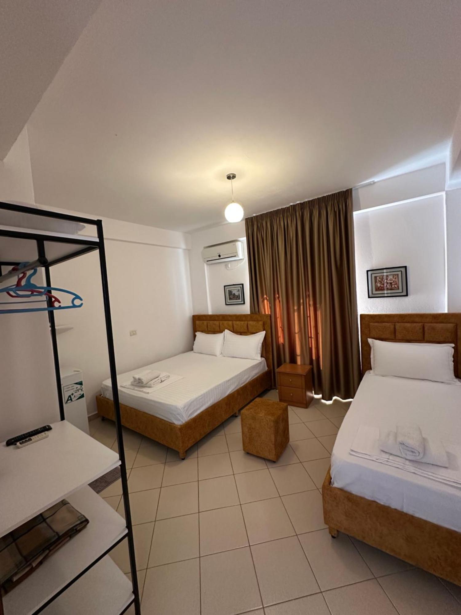Lengu Holidays Houses Sarande Bagian luar foto