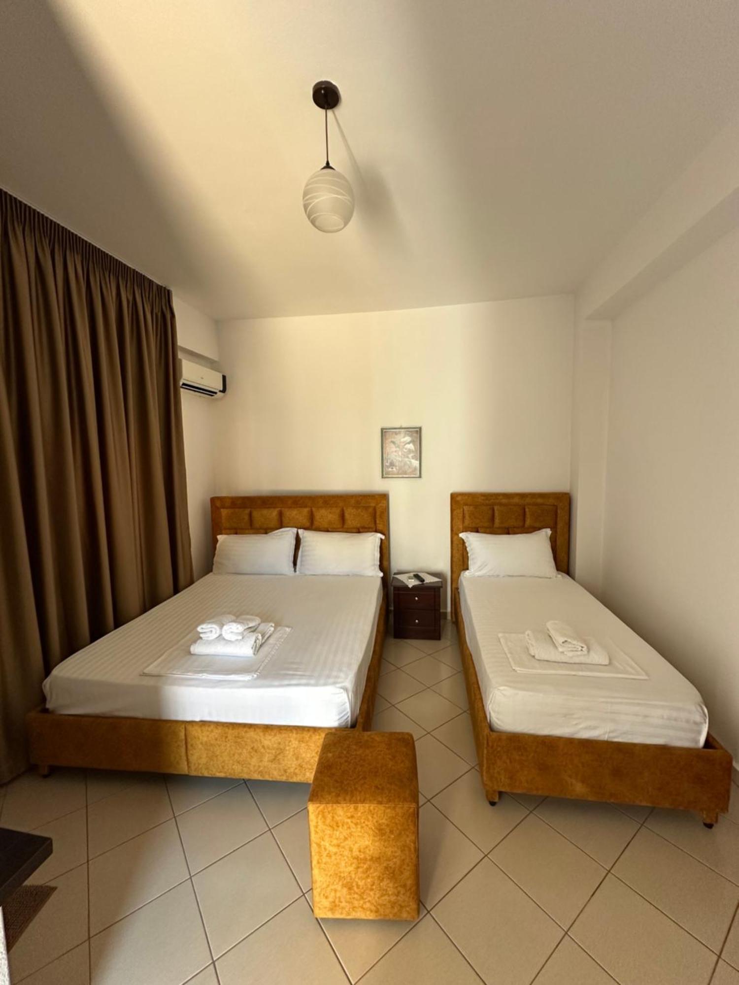 Lengu Holidays Houses Sarande Bagian luar foto