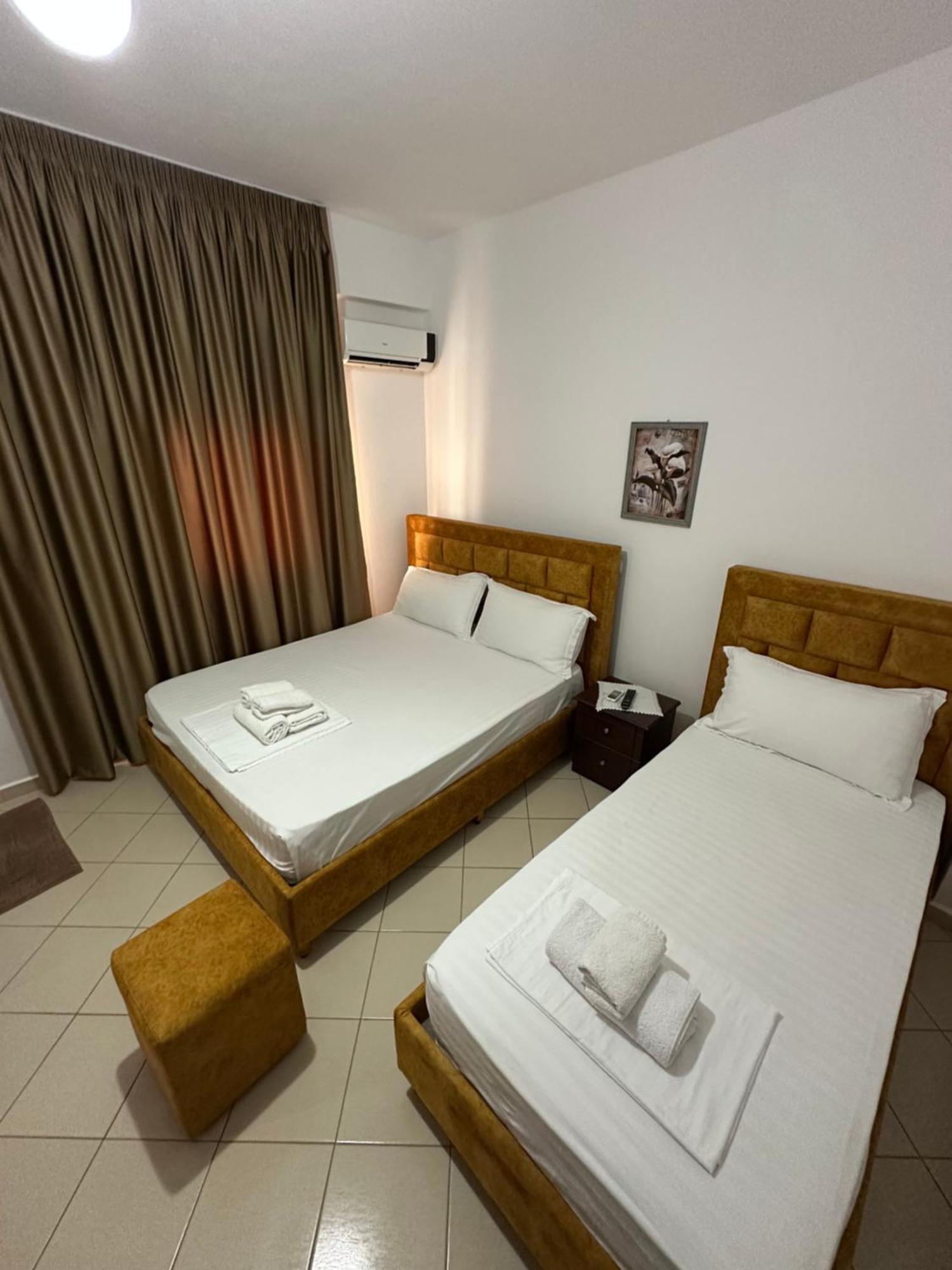 Lengu Holidays Houses Sarande Bagian luar foto